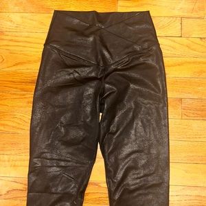 Offline Metallic Crossover Legging
